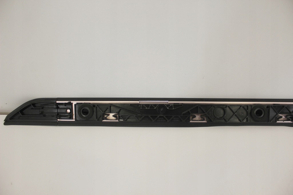 фото №7, Молдинг крыша правая land rover defender ii l663