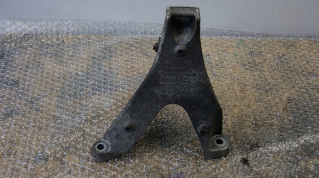 фото №1, Audi a4 b7 2.0 tdi кронштейн кронштейн 8e0199308ap