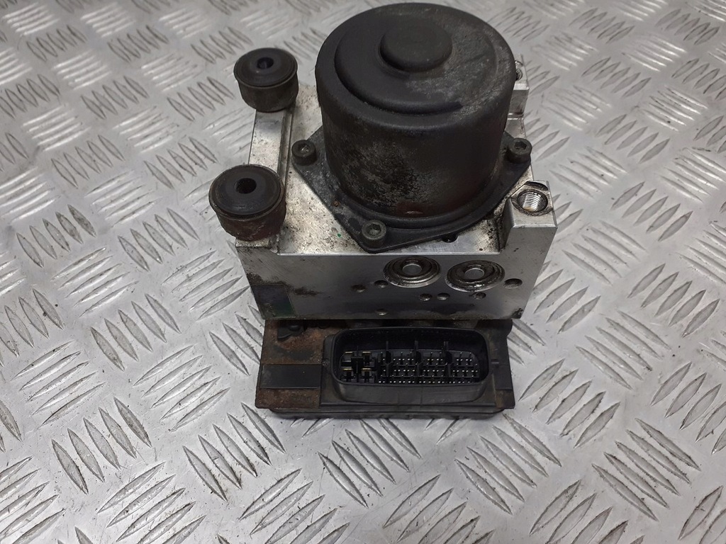 фото №6, Насос abs mazda 6 gg 2.0 di gj6e 437a0