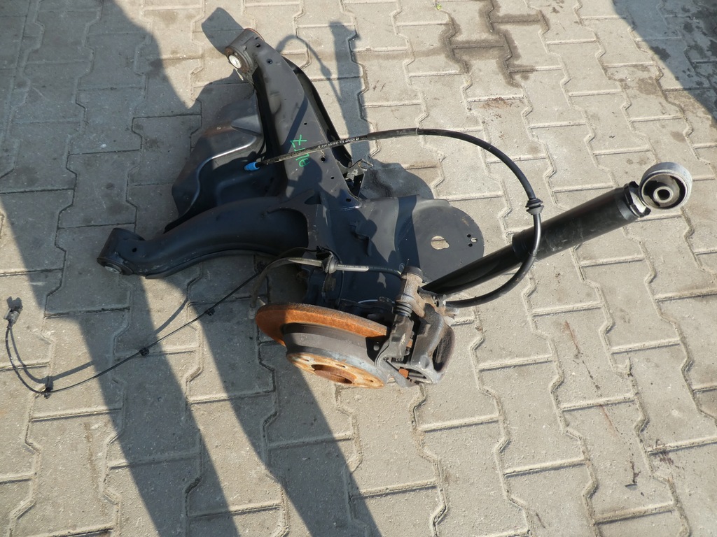 фото №5, Поворотный кулак ступица рычаг левый задняя задний vito w447