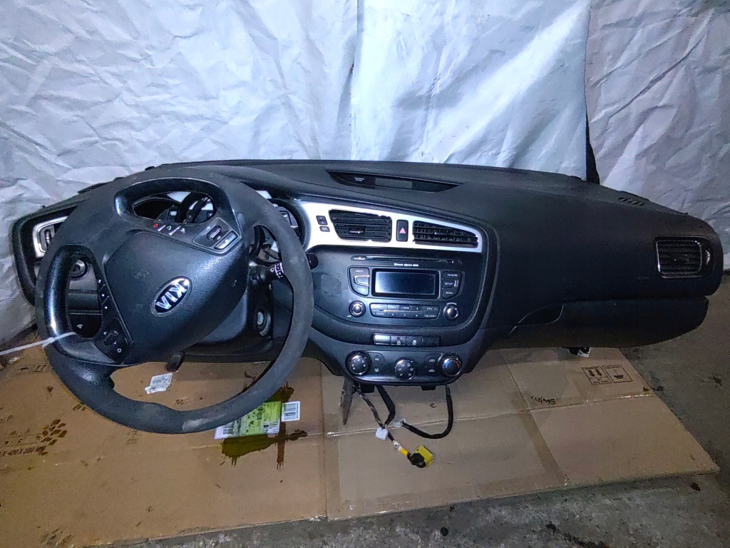 фото №1, Панель приладів консоль панель приладів обігрівач kia ceed ii 12-18