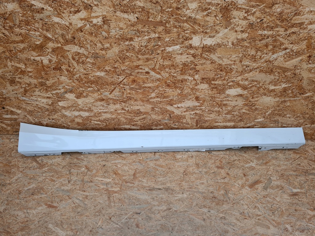 фото №1, Молдинг поріг права bmw f20 lift lci 7287828