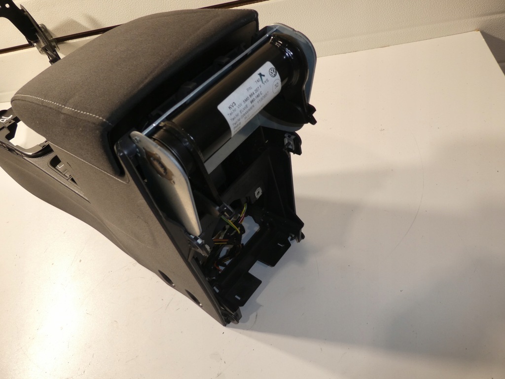 фото №8, Туннель подлокотник vw sharan alhambra 7n0864251