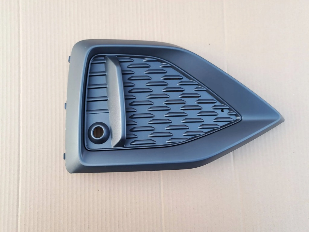 фото №1, Audi q2 lift решітка бампера права