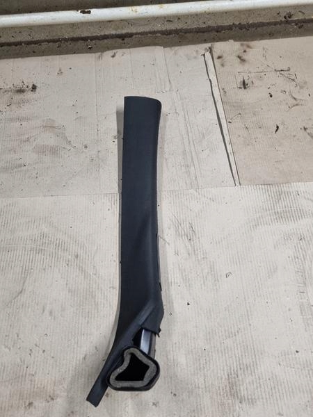 фото №1, Обшивка стойка правое 156088665 alfa romeo giulietta