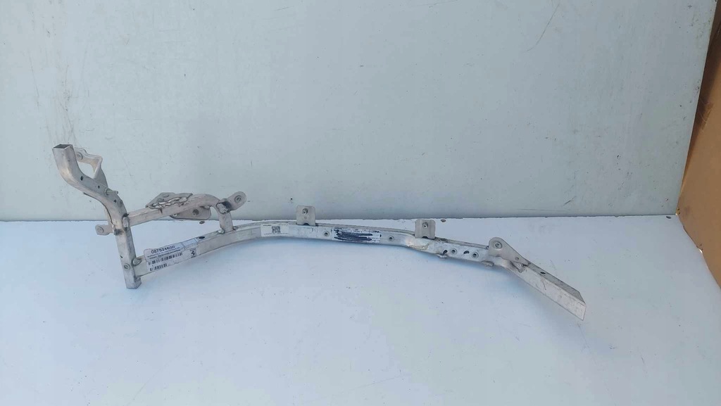 фото №5, Ferrari 488 gtb кронштейн правый крыла правого оригинальный номер 1722