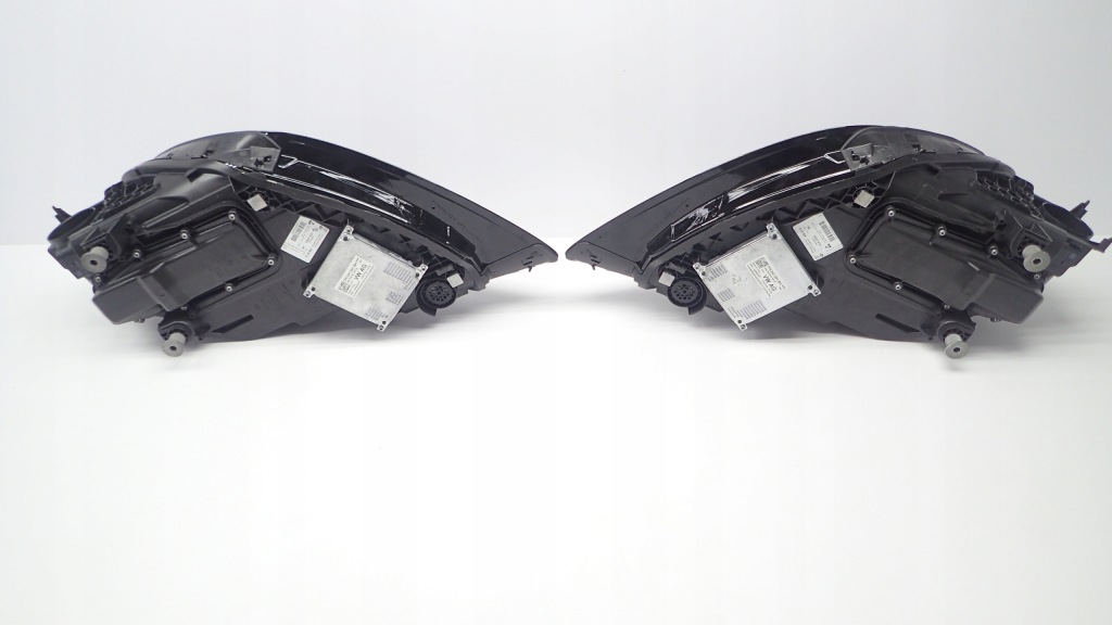 Ліхтарі  porsche cayenne led 9y0941031 q 9y0941032 q Зі Шроту