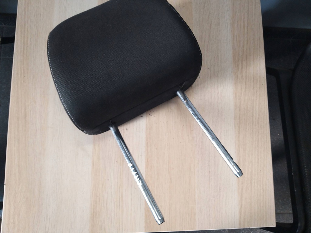 фото №1, Skoda rapid 5ja подголовник левый правый перед передний