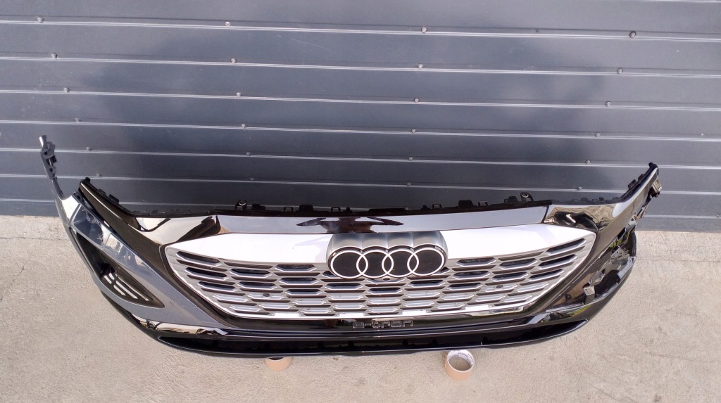 фото №9, Audi q8 e tron 4ke бампер перед передний решётка радиатора решётка хороший