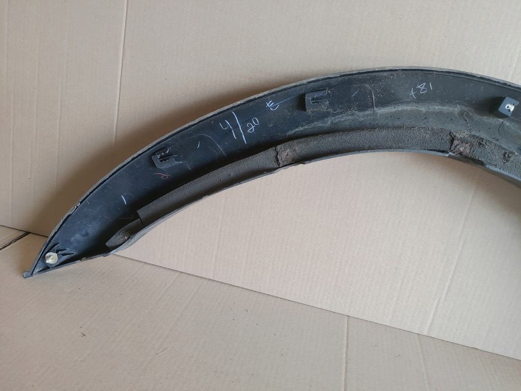 фото №9, Молдинг крила права p mitsubishi pajero shogun