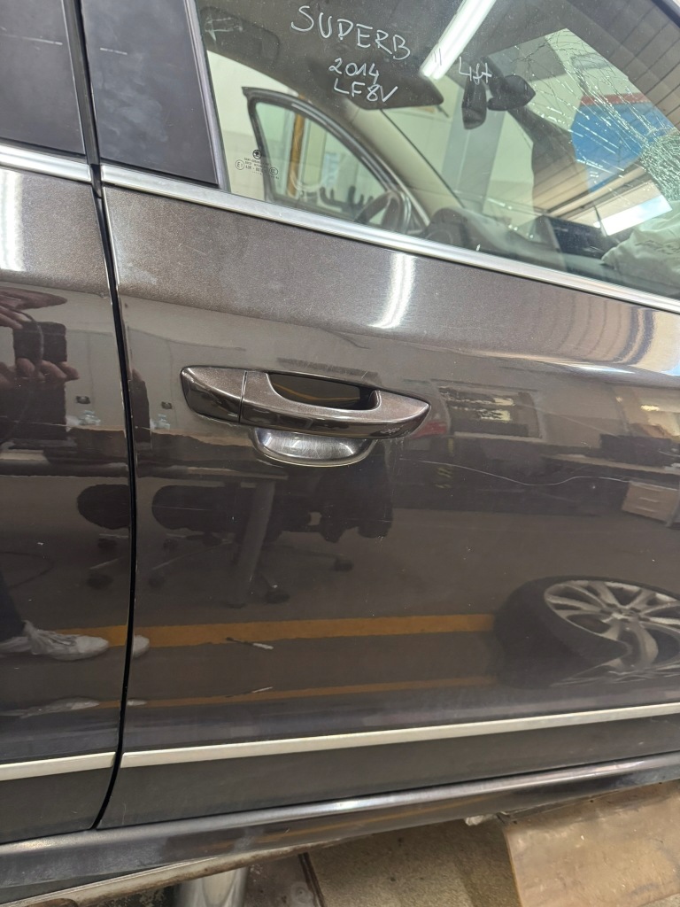 фото №2, Skoda superb ii дверь перед передние правое lift lf8v