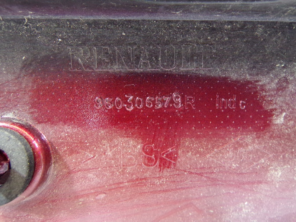 фото №12, Спойлер крышки багажника renault clio iv hb 960306579r