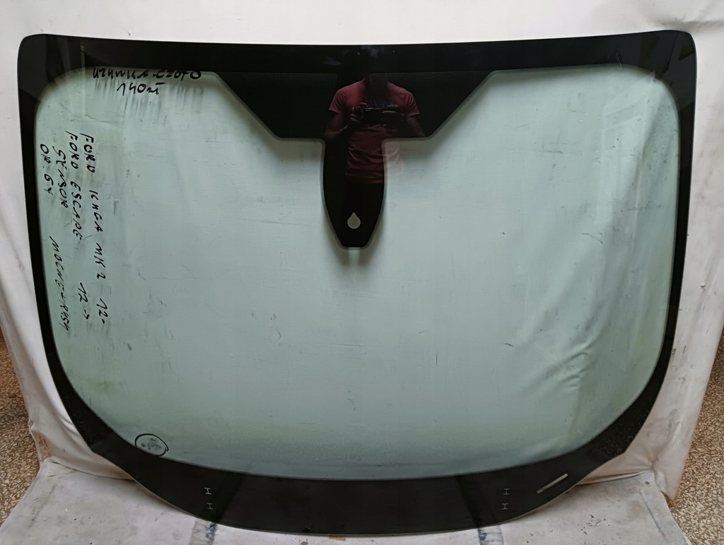 фото №1, Стекло передняя ford kuga mk2/ ford escape 2012- датчик оригинал царапины