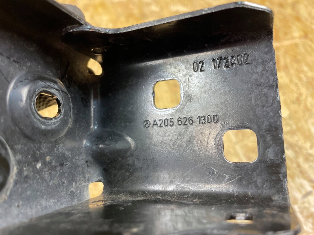 фото №9, Кронштейн кронштейн кронштейн поперечина mercedes w205 w253 a2056261300