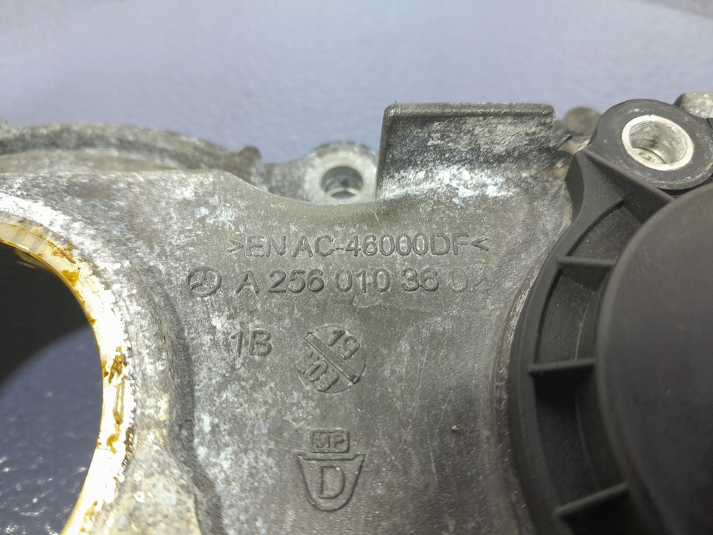 фото №5, Mercedes cls c257 3.0b 450 367km кришка валів розподільного валу a2560103602