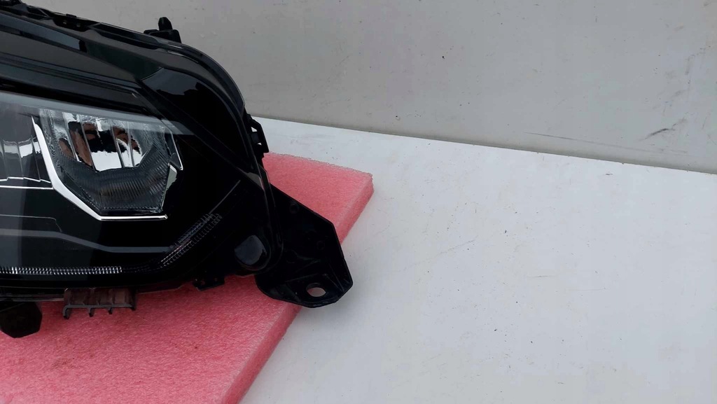 фото №6, Peugeot 208 ii 19- лампа правая перед передняя full led 1317