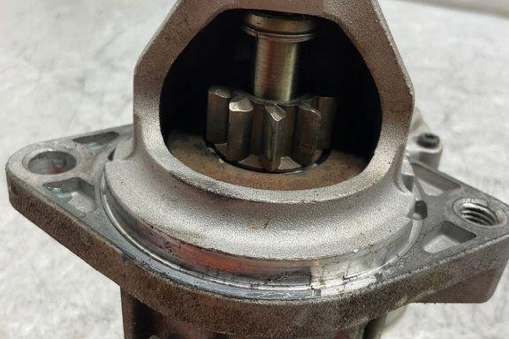 Стартер bmw x5 e70 g199890a 3.0l бензиновый 225kw 2011 Цена