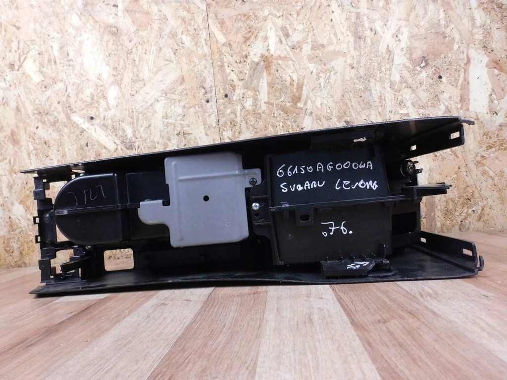 фото №11, Subaru levorg накладка туннель средний подлокотник 66150ag000wa