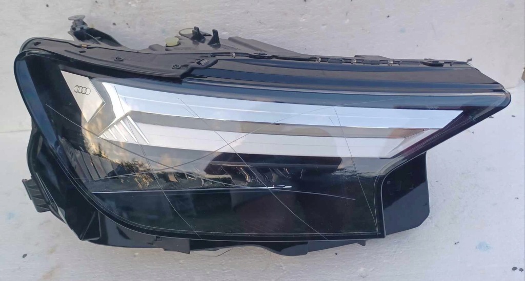 фото №1, Лампа права full led audi q4 e-tron 89a941034