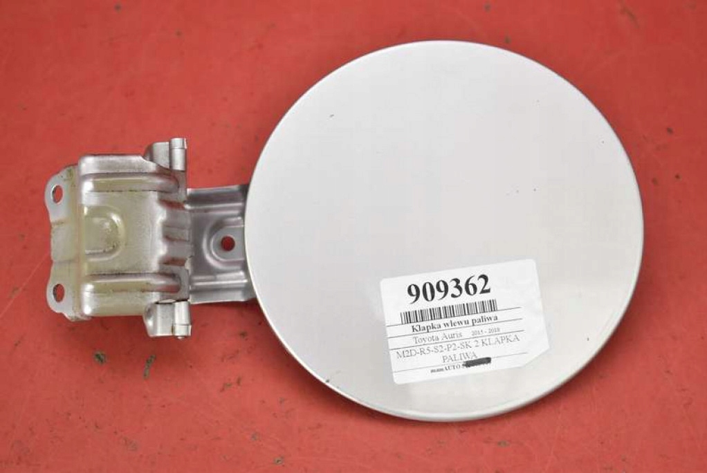фото №1, Крышка заливной топлива 1f7 toyota auris 2 ii lift 15-18