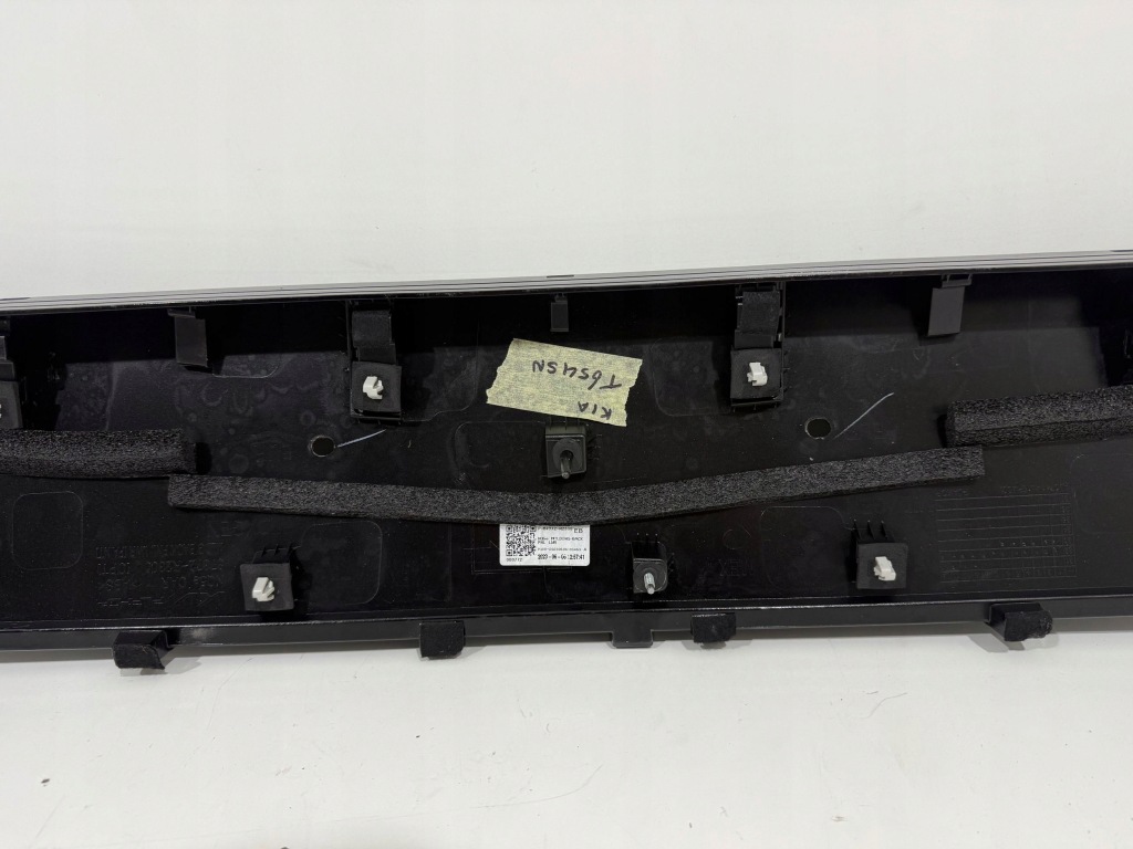 Накладка молдинг крышки задний w крышка задний  kia sportage v 5 21- 87372-r2300 Киев