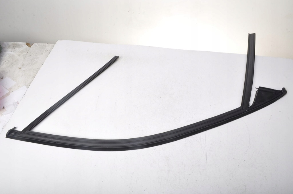 фото №8, Volvo xc90 ii молдинг прокладка дверь правый перед