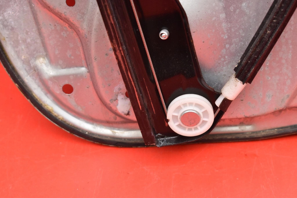 фото №8, Подъемник стекло правый перед eu 6q1959802 skoda fabia 1 i 5d hb 99-04