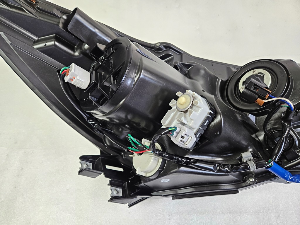 фото №12, Nowa левая лампа перед subaru forester outback v legacy vi full led europa