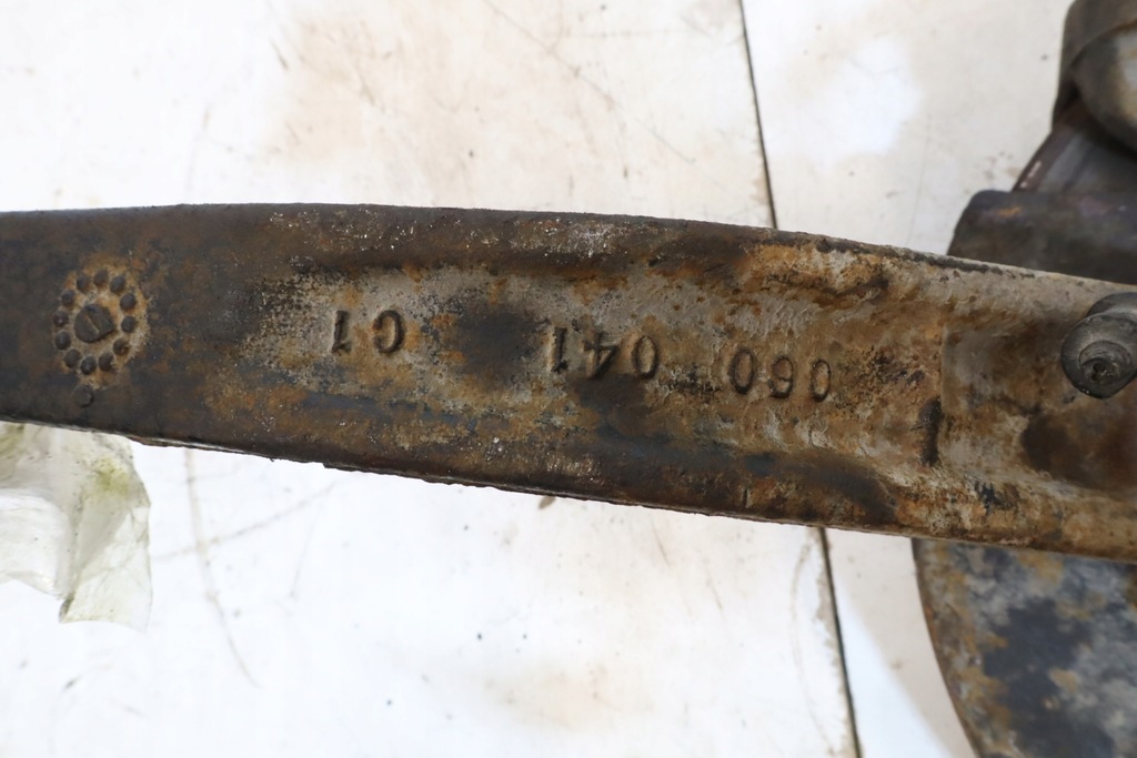 фото №7, Поворотний кулак ступиця правий перед mercedes ml ii w164 4.0cdi