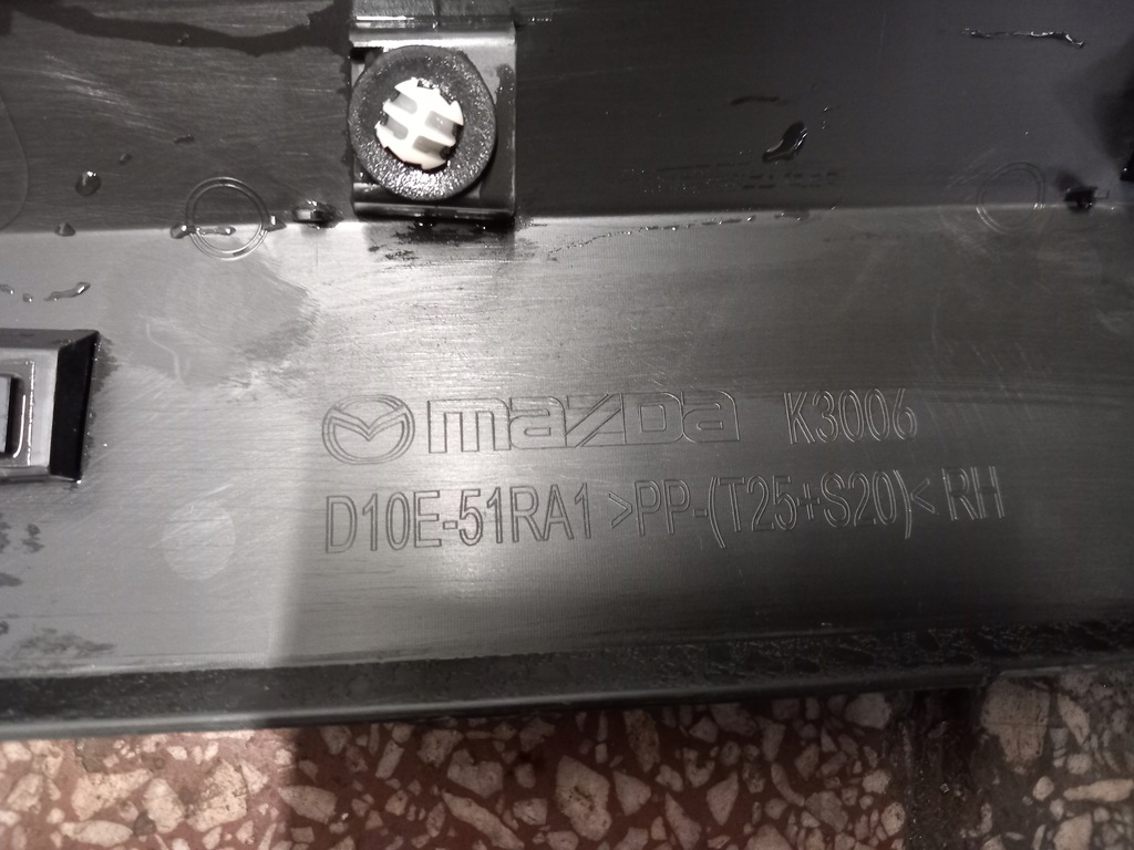 фото №5, Mazda cx-3 молдинг двері права передня d10e51ra1