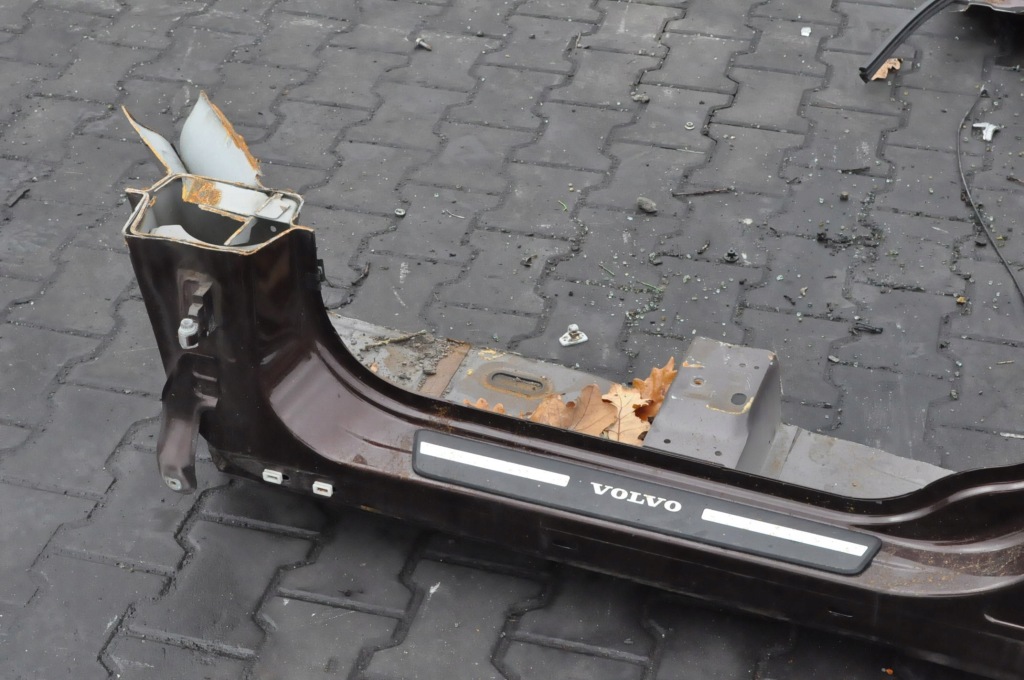 фото №4, Volvo xc60 i блок двигателя порог левый