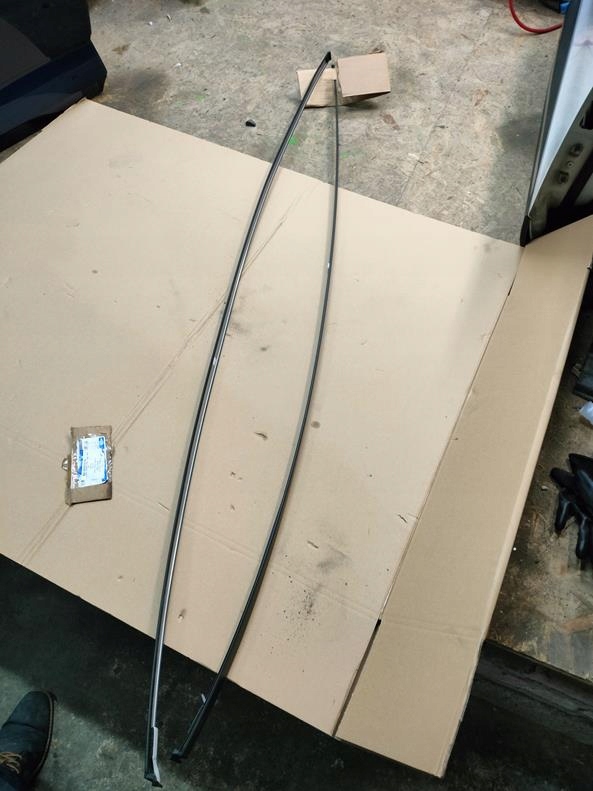 фото №1, Молдинг кровельная левая ford kuga mk2 czarna nowa оригинал ford