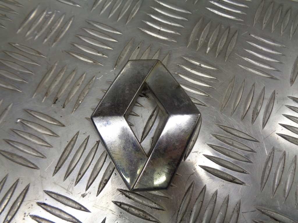 фото №1, Значок эмблема renault megane 8200145816