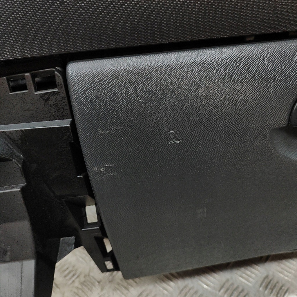 фото №7, Renault twingo ii 2008 приборная панель приборная