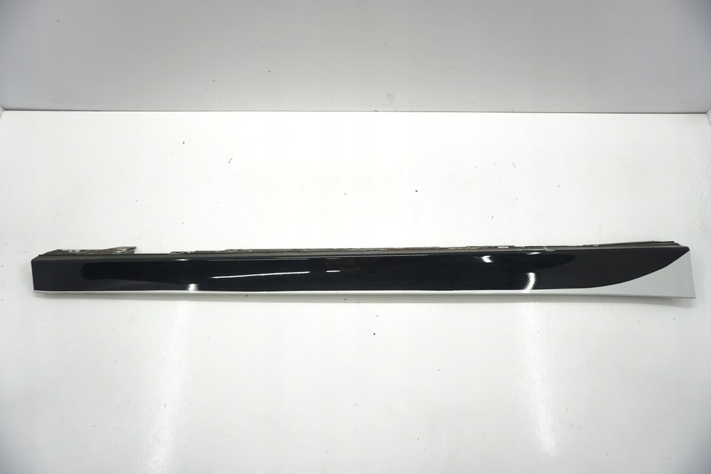 фото №1, Bmw f30 f31 молдинг поріг права