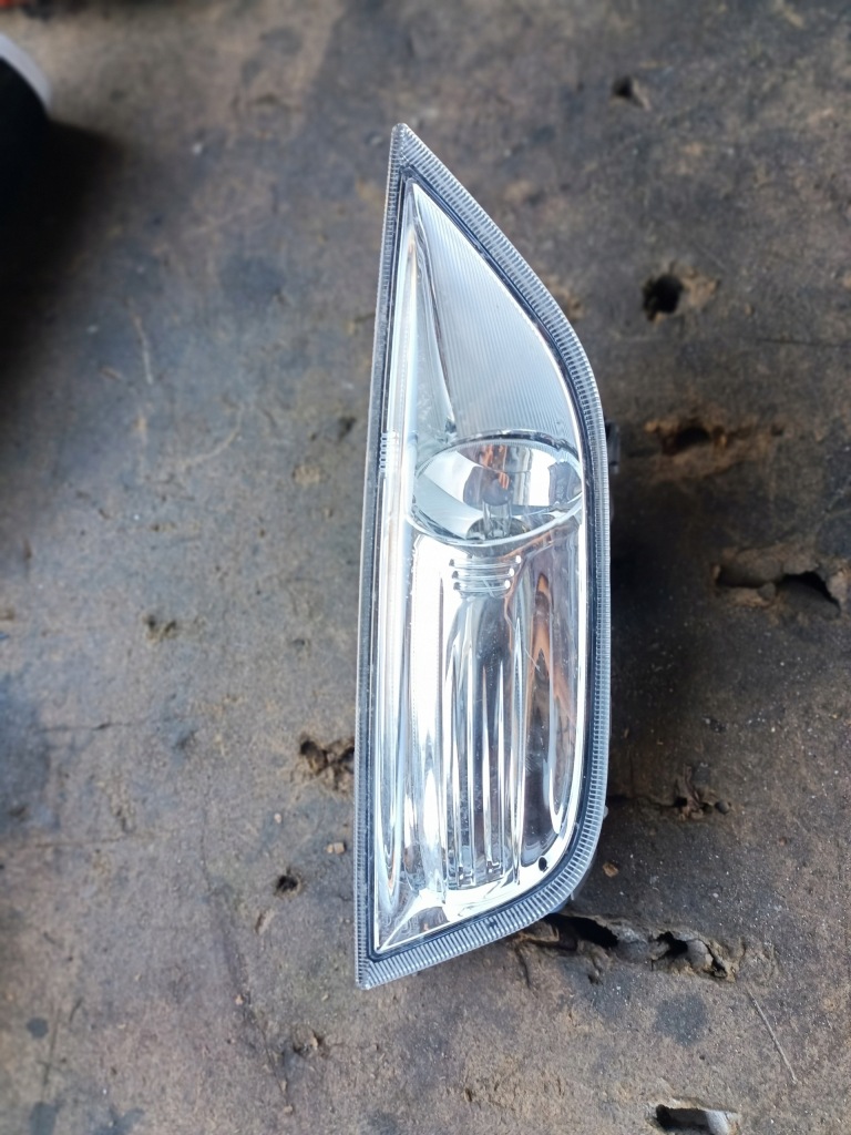 фото №1, Mondeo mk4 lift 10-14 r протитуманна фара правий bs71-15k201-ab