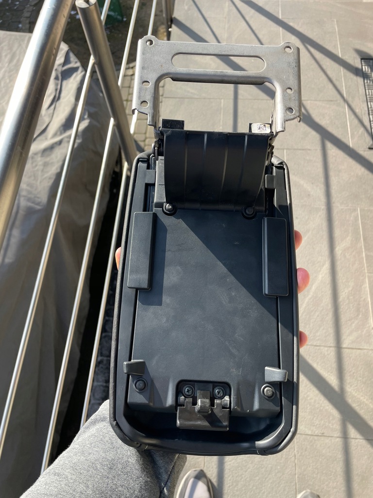 фото №7, Toyota corolla e21 corolla cross подлокотник кожа регулируемый w-wa