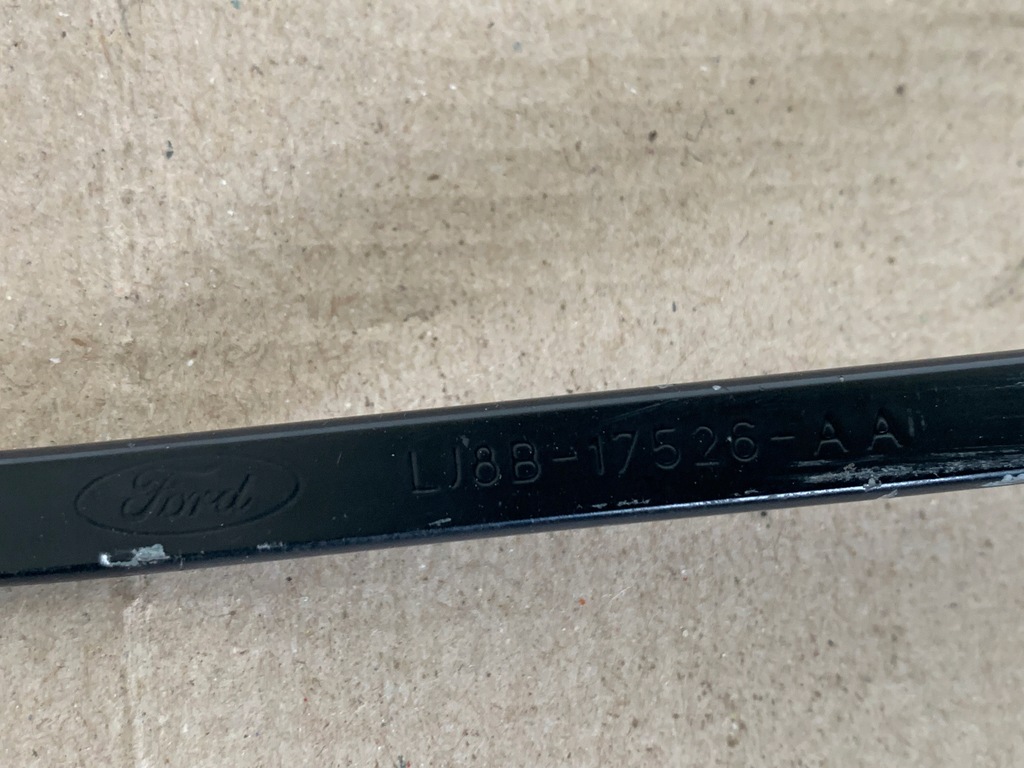 фото №13, Ford mustang mach-e rwd 21r рычаги дворник перед передние komplt