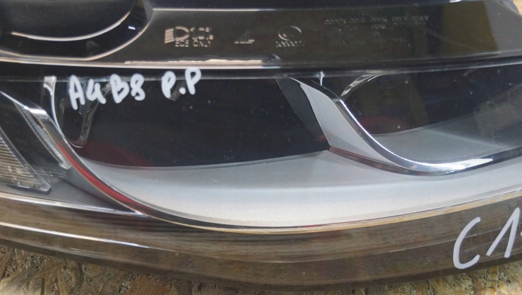 фото №9, Audi a4 s4 b8 8k 2010 перед сторона правая лампы передние