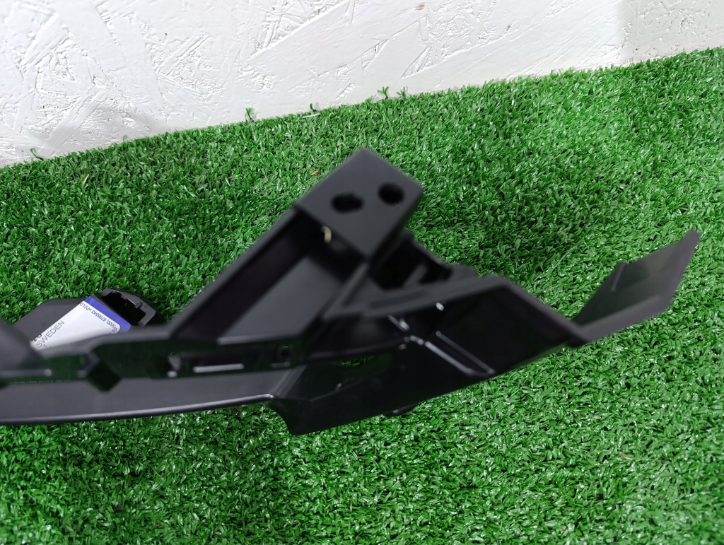 фото №8, Volvo xc60 ii 2 lift 21- r-design кронштейн кронштейн противотуманной фары левый перед