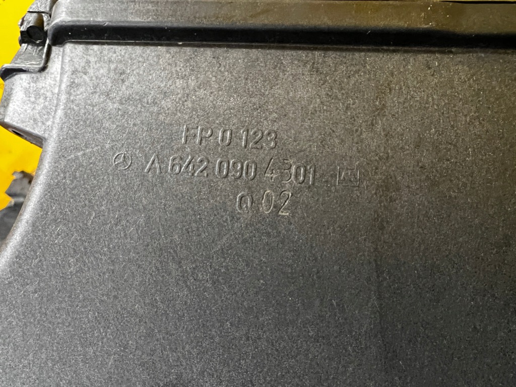 фото №9, Корпус фильтра впуск воздухозаборник шланг воздуха mercedes gl x166 3.0 cdi