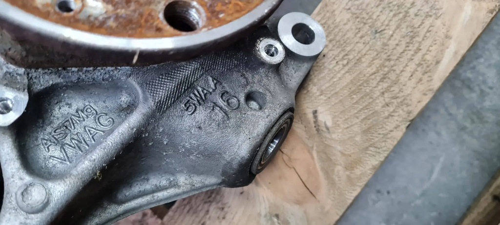 фото №12, S3 8v a3 поворотний кулак ступиця колеса права правий перед 2.0 tfsi 5wa407254a