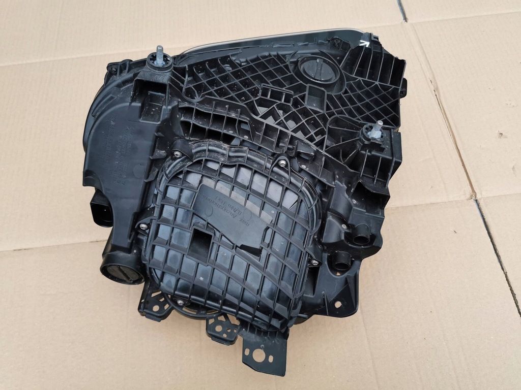 фото №12, Porsche taycan 9j1 19- лампа передняя правая full led eur 9j1941032e