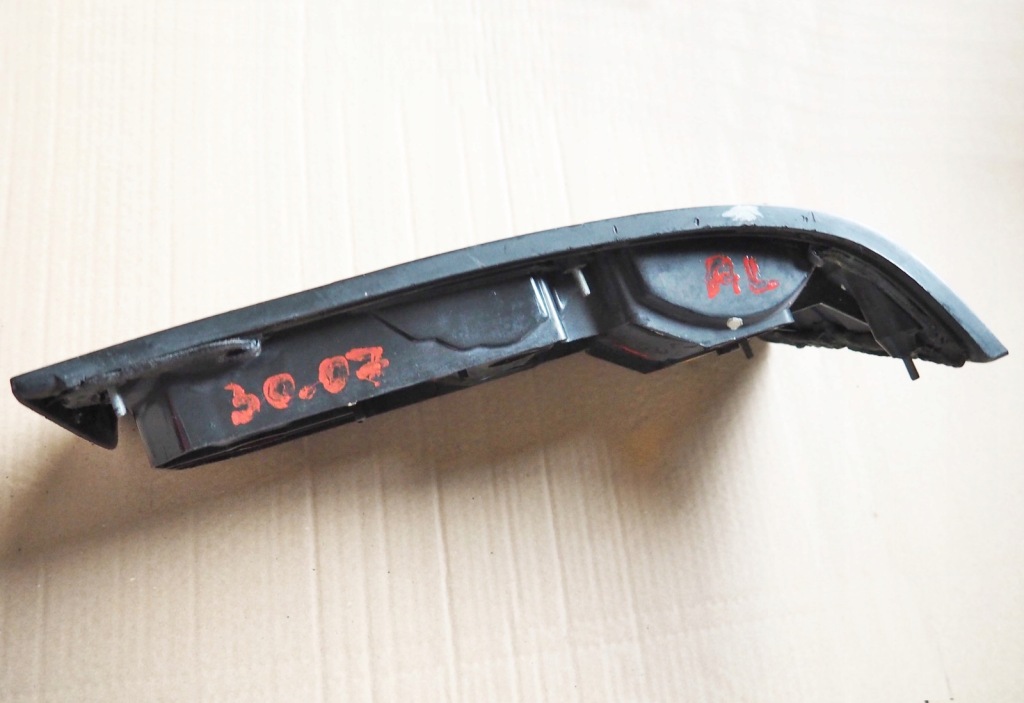 Porsche 924 944 фара правый  задний  задняя hella Киев