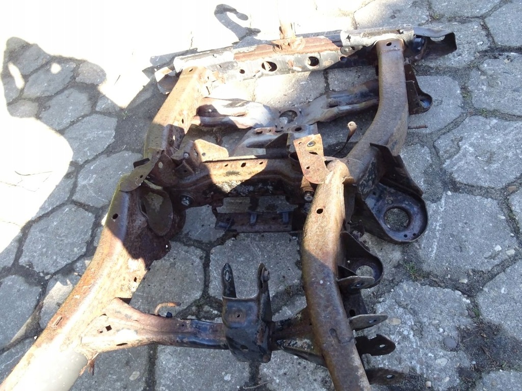 фото №12, Land rover discovery iii 04-09 рама hak буксировочный #103