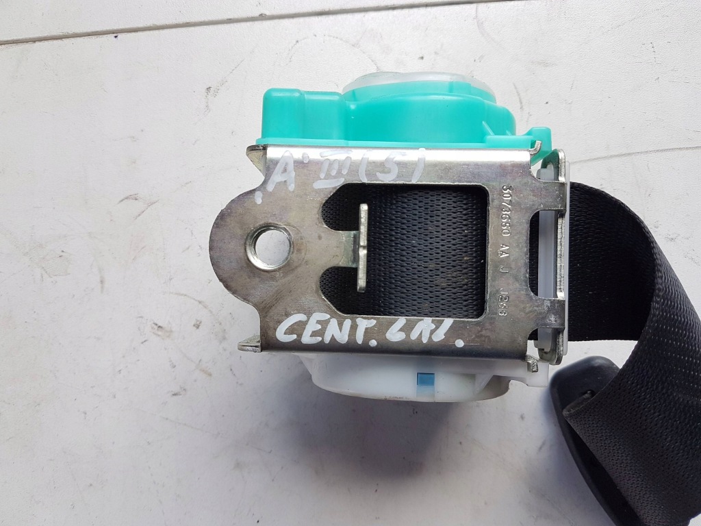 2015 mercedes-benz a w176 ремень средний задний 3073650aa с Разборки