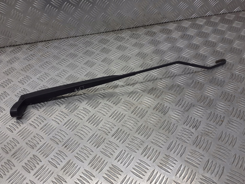 фото №1, Рычаг дворники перед правый peugeot 1007