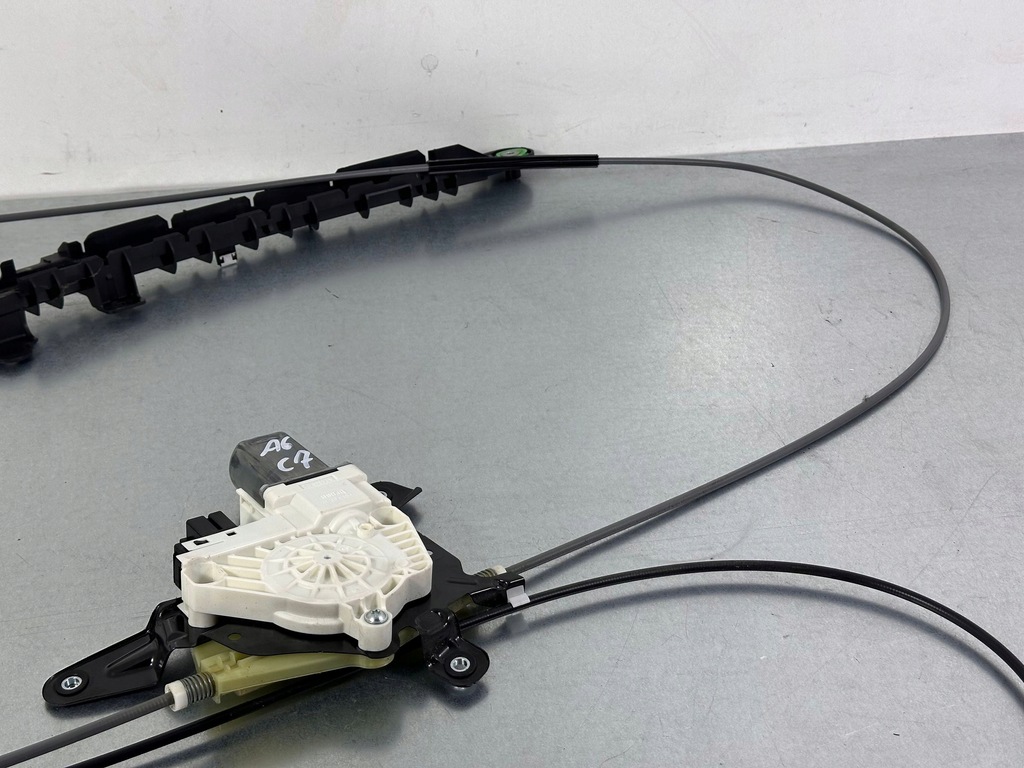 фото №9, Audi a6 allroad c7 2016 моторчик шторки безопасности стекло задний