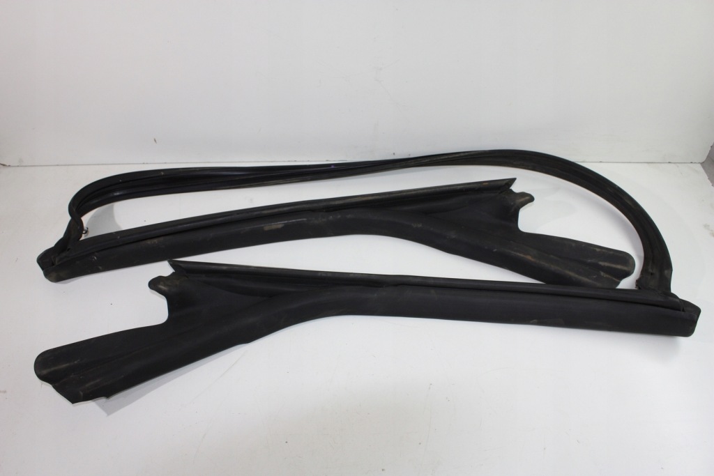 фото №1, Прокладка дах двері audi a3 8p lift 08-12