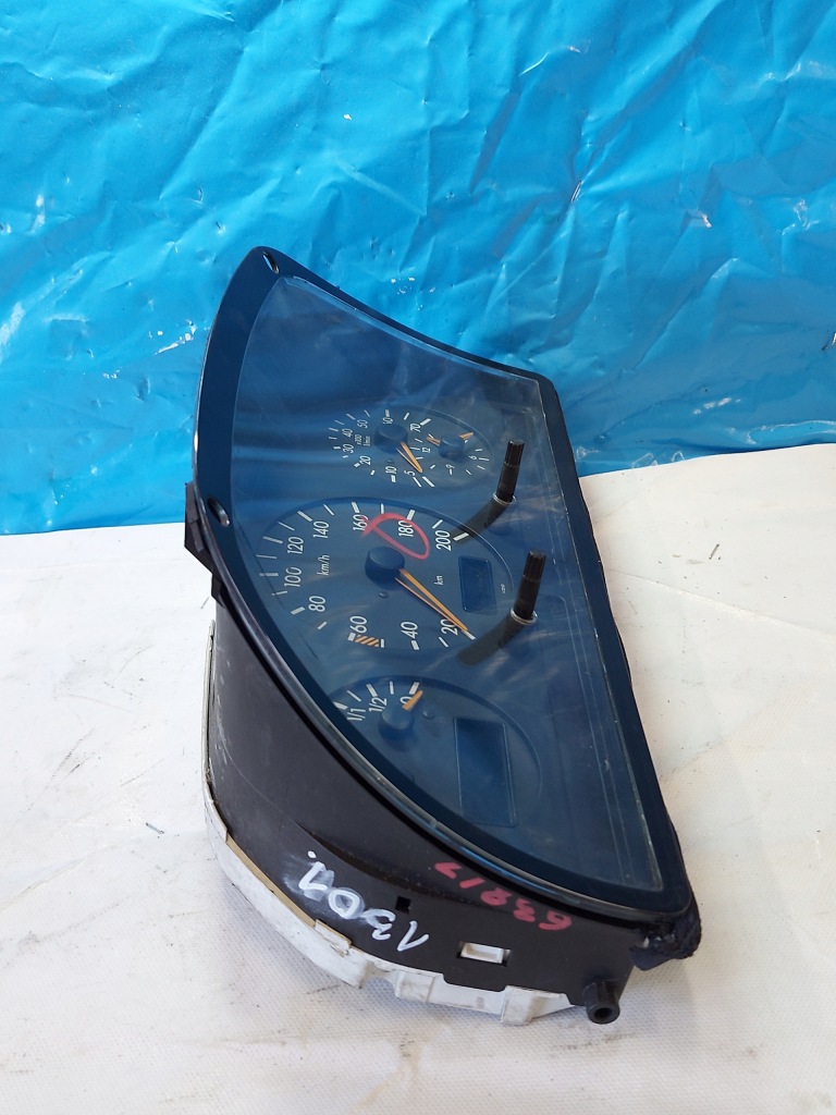 Счетчик приборная панель mercedes vito v280 0015420701 Киев